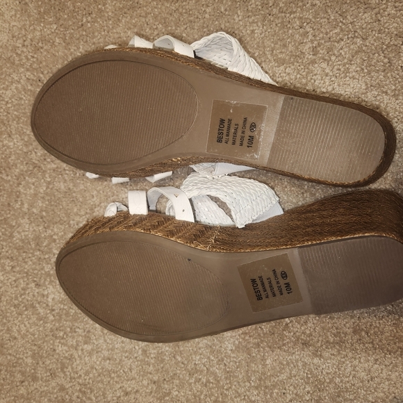 White Bunulu Woven Wedge Sandals - Picture 4 of 4